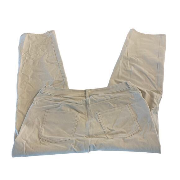 St. John Straight Leg Trouser Pants in Creamy Beige 12 - Picture 5 of 9